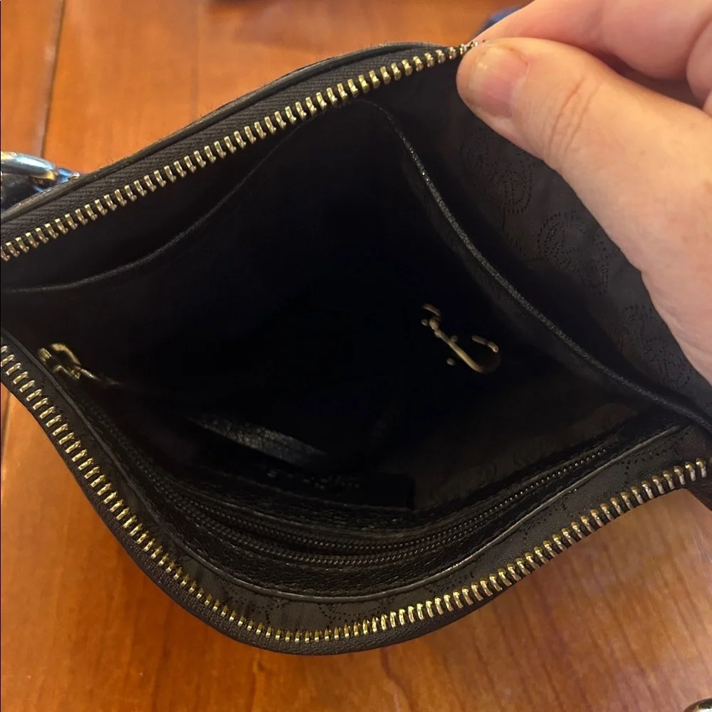 Michael Kors McGraw crossbody bag - Picture 8 of 8